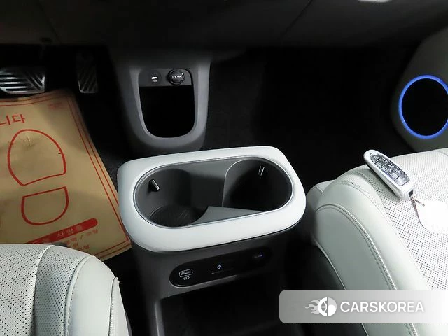 Hyundai Ionic 5 2022 Серебристо-серый из Кореи, фото 2