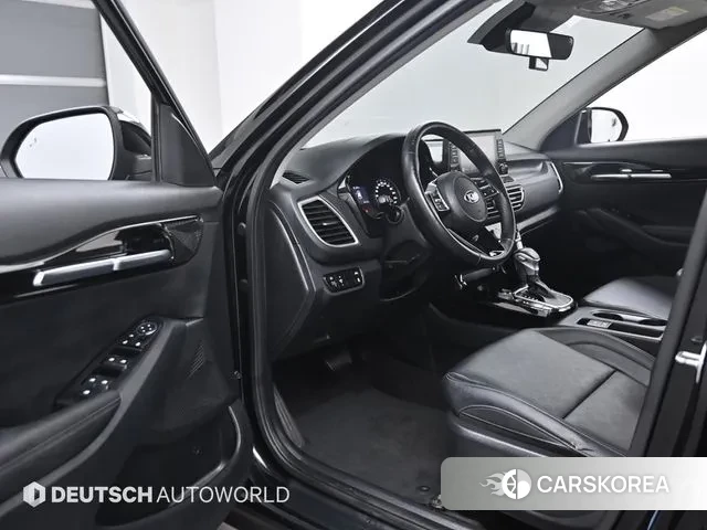 Kia Seltos 2021 Черный из Кореи, фото 2