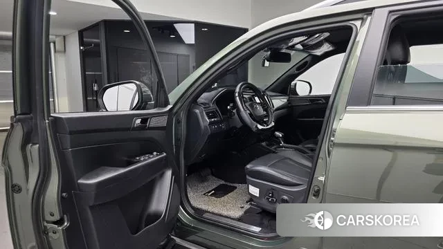 Ssangyong The New Rexton Sports Cannes 2023 Темно-зеленый из Кореи, фото 2