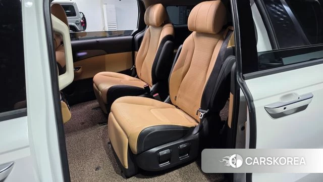 Kia Carnival 4th generation 2023 Белый из Кореи, фото 2