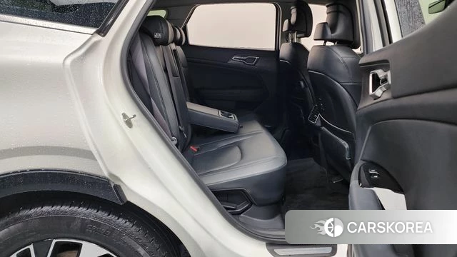 Kia Sportage 5th Generation Hybrid 2022 Белый из Кореи, фото 2