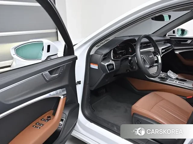 Audi A6 (C8) 2024 Белый из Кореи, фото 2