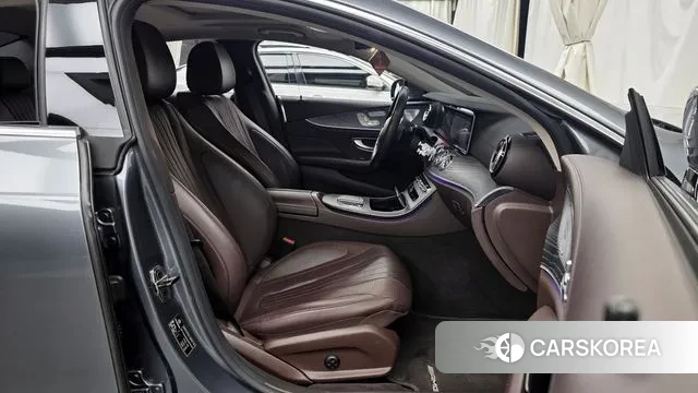 Mercedes-Benz CLS-Class C257 2021 Серый из Кореи, фото 2