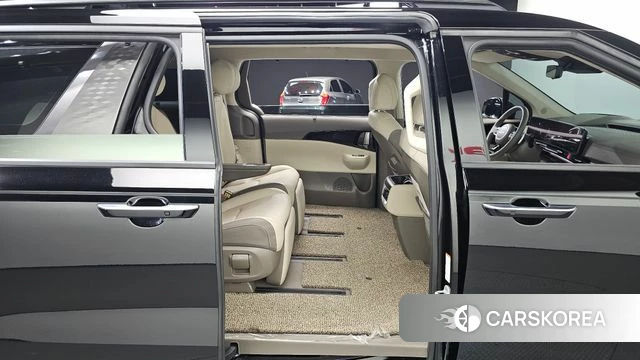 Kia The New Carnival 4th Generation 2024 Черный из Кореи, фото 2