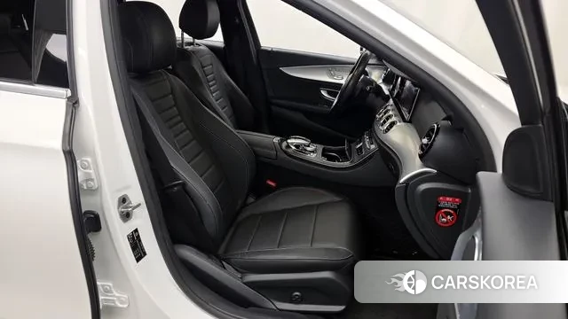 Mercedes-Benz E-Class W213 2019 Белый из Кореи, фото 2