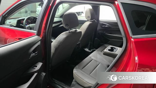 Chevrolet (GM Daewoo) Trax Crossover 2023 Красный из Кореи, фото 2