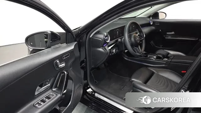 Mercedes-Benz A-Class W177 2020 Черный из Кореи, фото 2