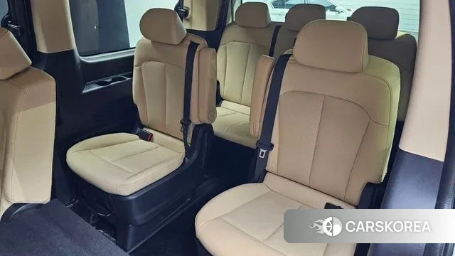 Hyundai Staria 2022 Белый из Кореи, фото 2