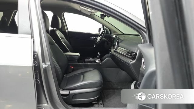 Kia Sportage 5th Generation 2023 Серый из Кореи, фото 2