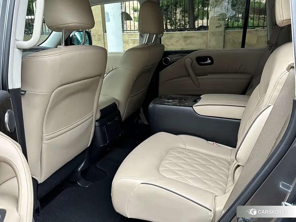 Nissan Toure 2022 Silver/gray из Китая, фото 2
