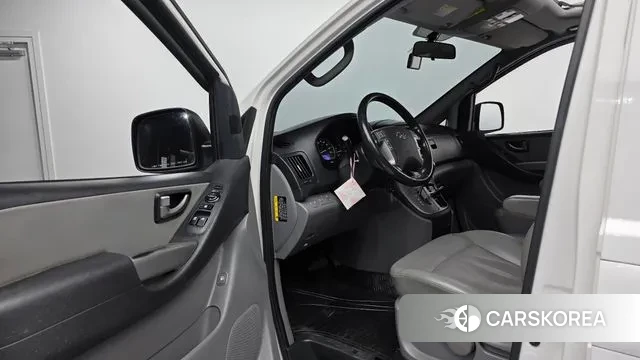 Hyundai The New Grand Starex 2018 Белый из Кореи, фото 2