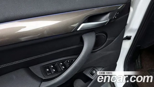 BMW X1 (F48) 2021 Белый из Кореи, фото 2