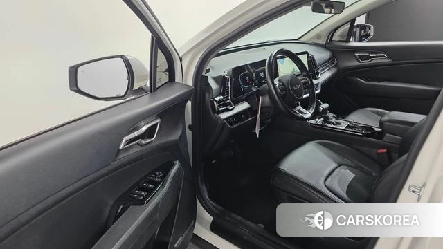 Kia Sportage 5th Generation 2022 Белый из Кореи, фото 2