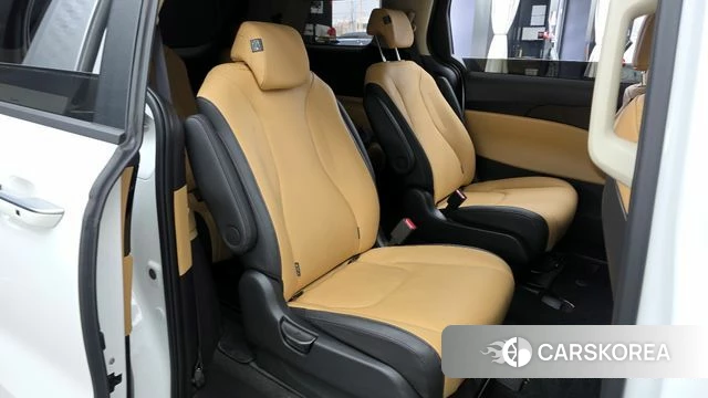 Kia Carnival 4th generation 2023 Белый из Кореи, фото 2