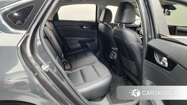 Kia The New K3 2nd generation 2021 Серый из Кореи, фото 2