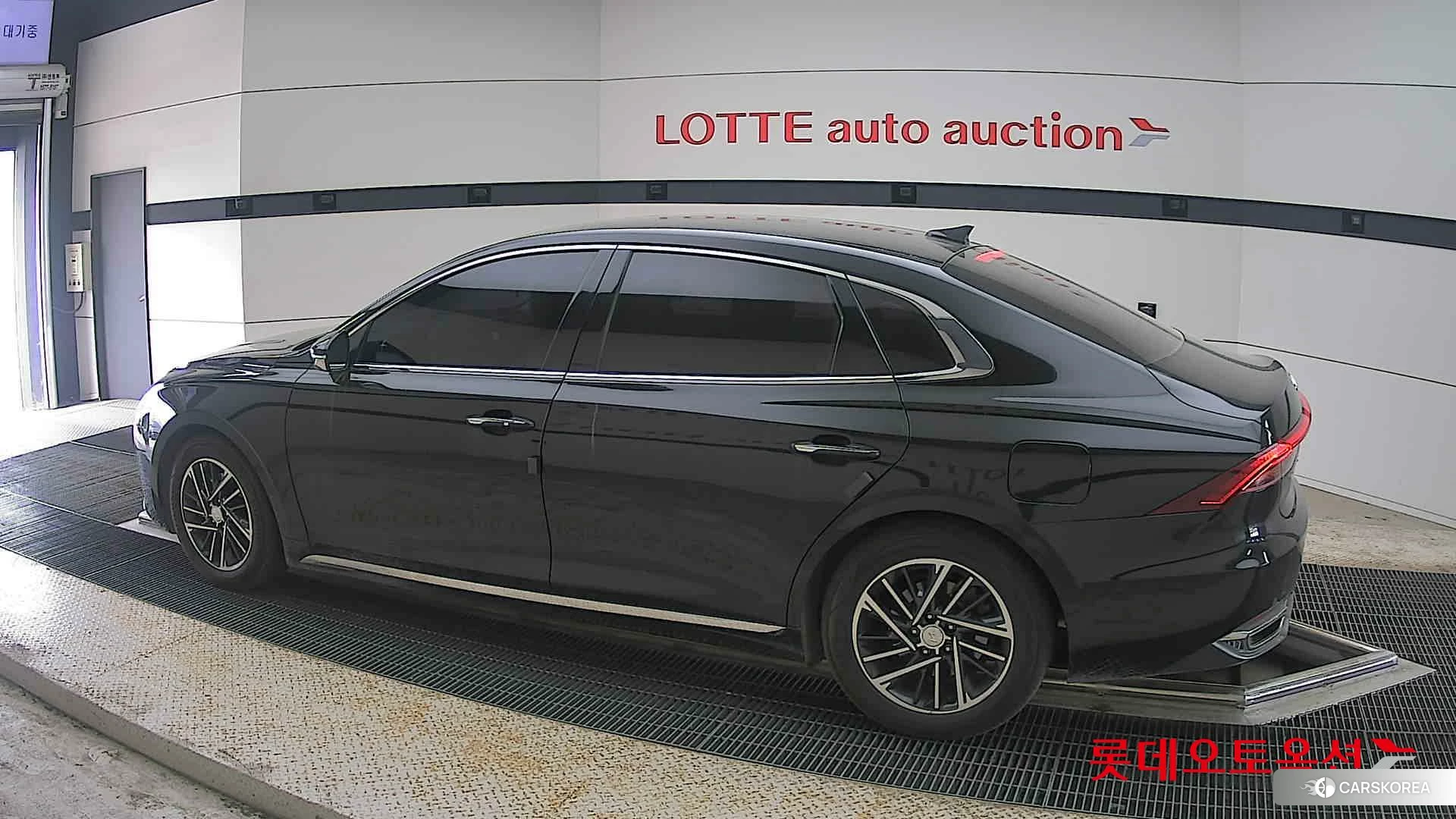 Hyundai Grandeur 2021 Midnight Black из Кореи, фото 2