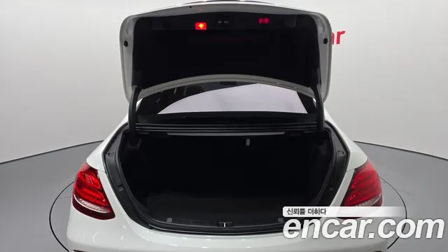 Mercedes-Benz E-Class W213 id 2697121 из Кореи 2