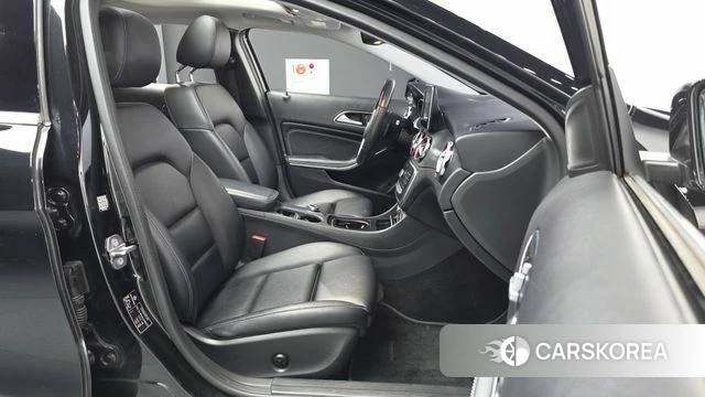 Mercedes-Benz GLA-Class X156 2019 Черный из Кореи, фото 2