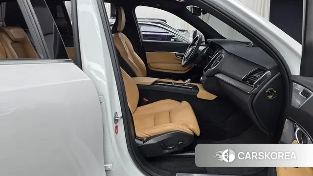 Volvo XC90 second Generation 2022 Белый из Кореи, фото 2