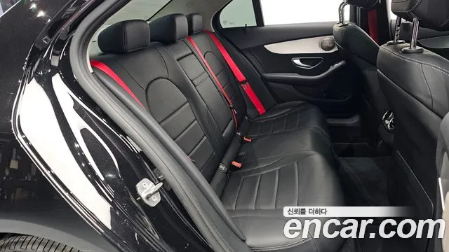 Mercedes-Benz C-Class W205 2018 Черный из Кореи, фото 2