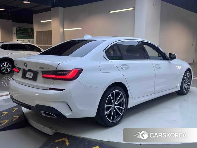 BMW 3 series 2021 Белый из Китая, фото 2
