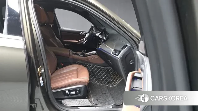 BMW X6 (G06) 2021 Цвет тростника из Кореи, фото 2