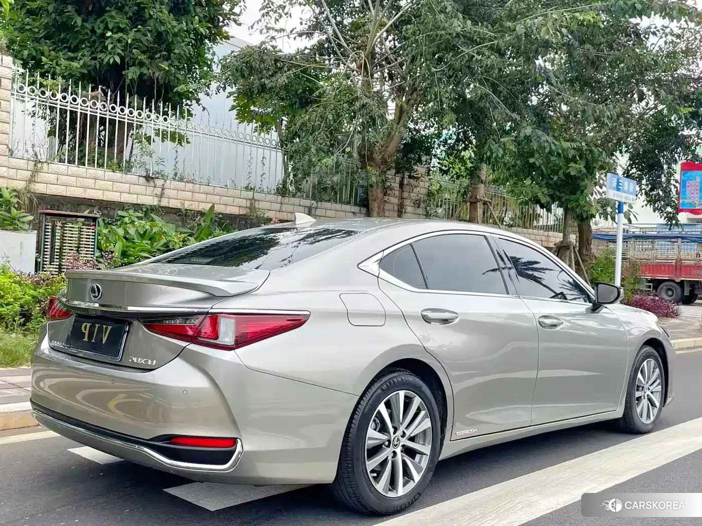 Lexus ES 2021 Silver/gray из Китая, фото 2