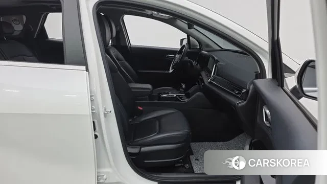 Kia Sportage 5th Generation 2022 Белый из Кореи, фото 2