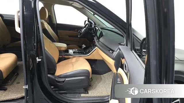 Kia Carnival 4th generation 2022 Черный из Кореи, фото 2