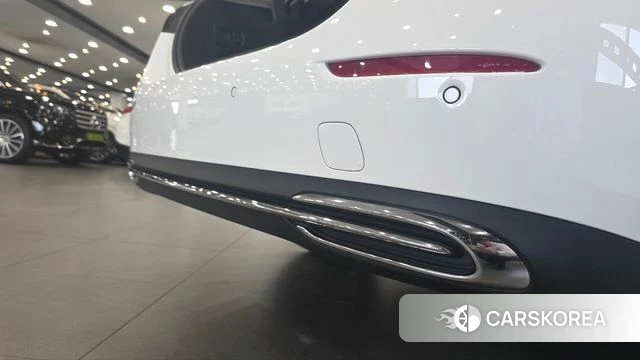 Mercedes-Benz E-Class W213 2024 Белый из Кореи, фото 2
