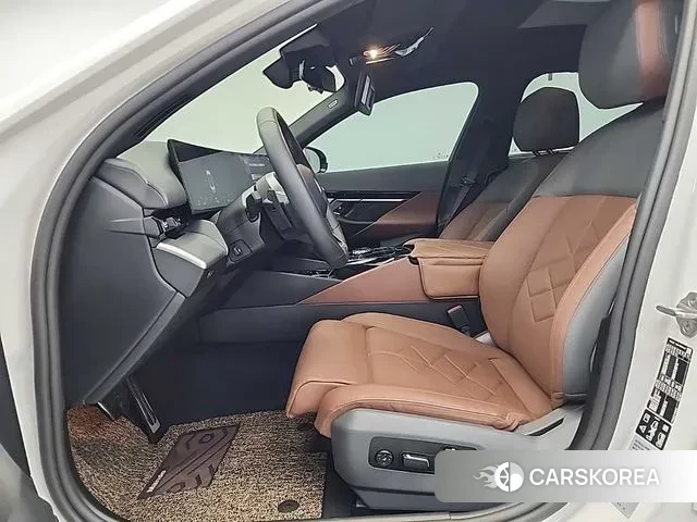 BMW 5 Series (G60) 2024 Белый из Кореи, фото 2