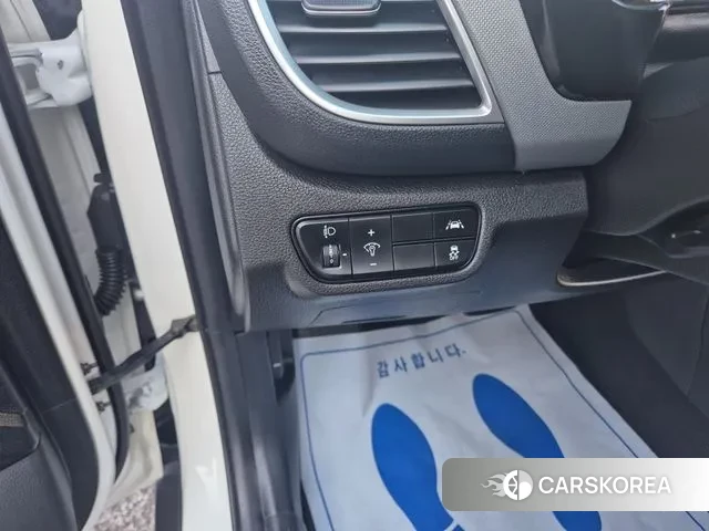 Kia Seltos 2022 Белый из Кореи, фото 2