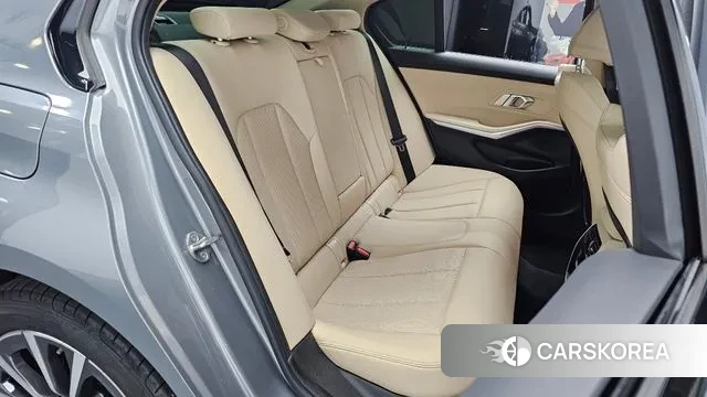 BMW 3 Series (G20) 2022 Серебристо-серый из Кореи, фото 2