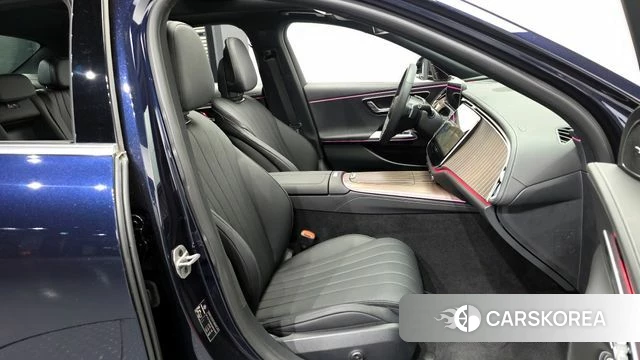 Mercedes-Benz E-Class W214 2025 Синий из Кореи, фото 2