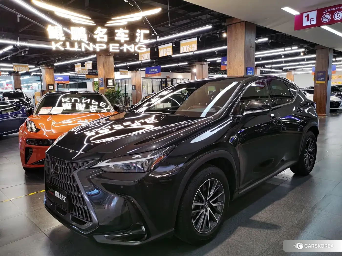 Lexus NX 2023 Черный из Китая, фото 2