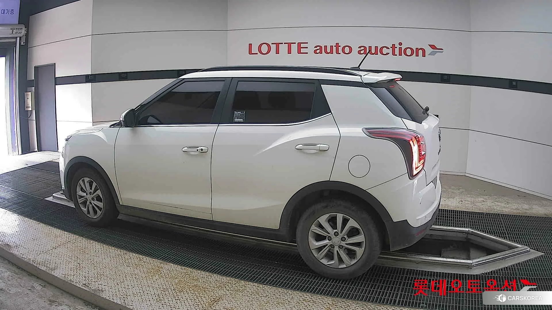 SsangYong Tivoli 2021 Grand White из Кореи, фото 2