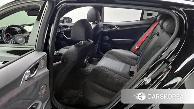 Kia Stinger Meister 2022 Черный из Кореи, фото 2