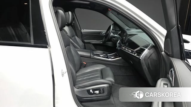 BMW X5 (G05) 2025 Белый из Кореи, фото 2