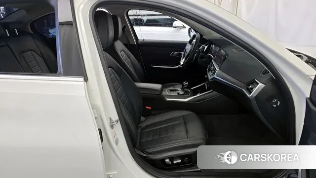 BMW 3 Series (G20) 2021 Белый из Кореи, фото 2