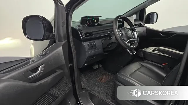 Hyundai Staria 2022 Черный из Кореи, фото 2