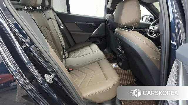 BMW 5 Series (G60) 2024 Черный из Кореи, фото 2