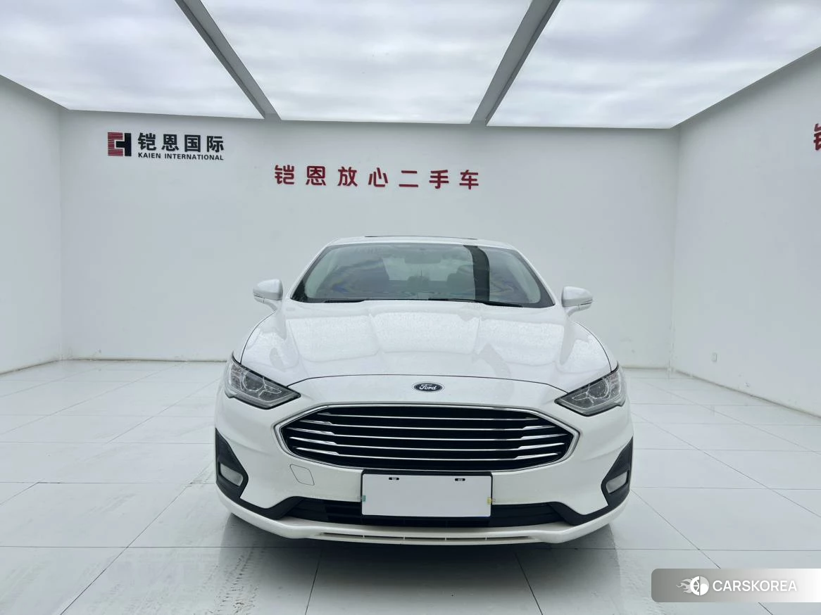 Ford Mondeo 2020 Белый из Китая, фото 2