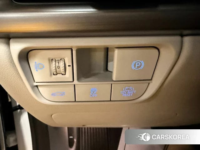 Hyundai Grandeur Hybrid (GN7) 2023 Белый из Кореи, фото 2