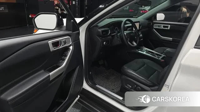 Ford Explorer 6th Generation 2020 Белый из Кореи, фото 2