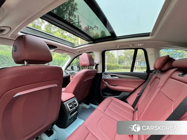 BMW X3 2023 Черный из Китая, фото 2