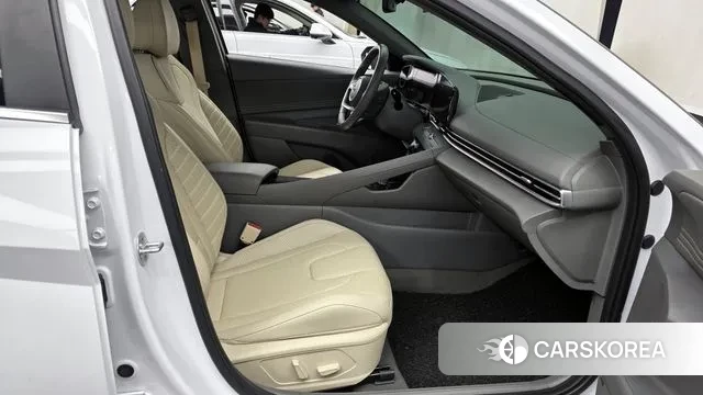 Hyundai Avante (CN7) 2022 Белый из Кореи, фото 2