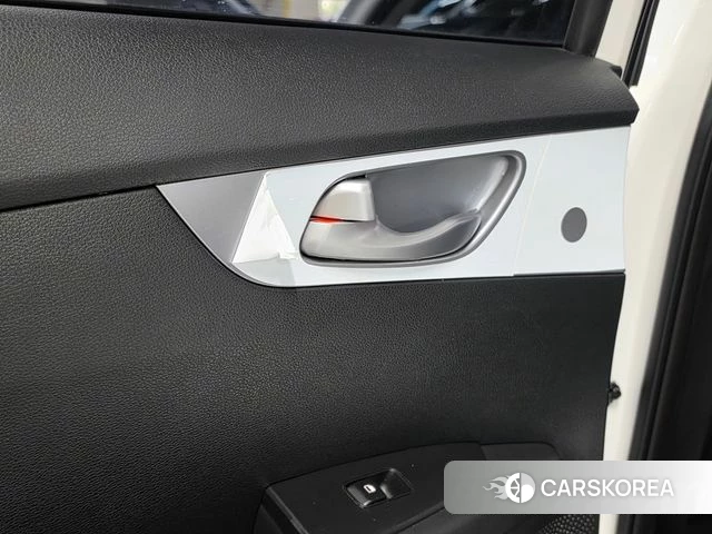 Kia The New K3 2nd generation 2022 Белый из Кореи, фото 2