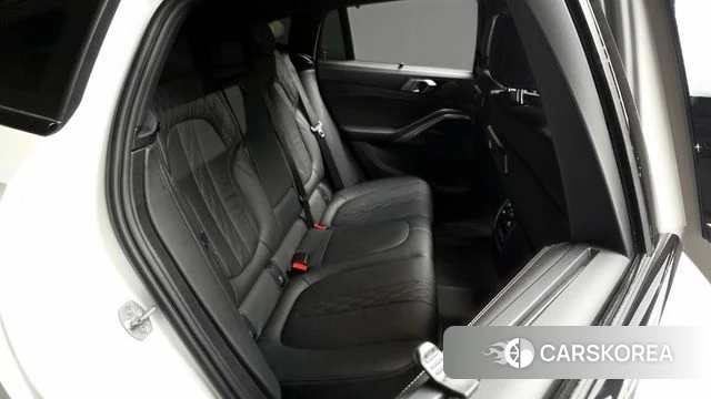 BMW X6 (G06) 2023 Белый из Кореи, фото 2