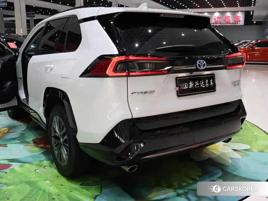 Toyota Wildlander 2025 Белый из Китая, фото 2