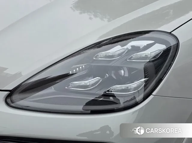 Porsche Cayenne (PO536) 2023 Серебристо-серый из Кореи, фото 2